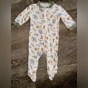 Farm babies 2 way zipper footie by Milkberry